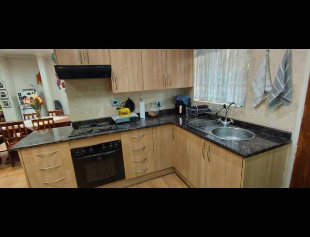 3 BEDROOM HOUSE FOR SALE IN DORANDIA